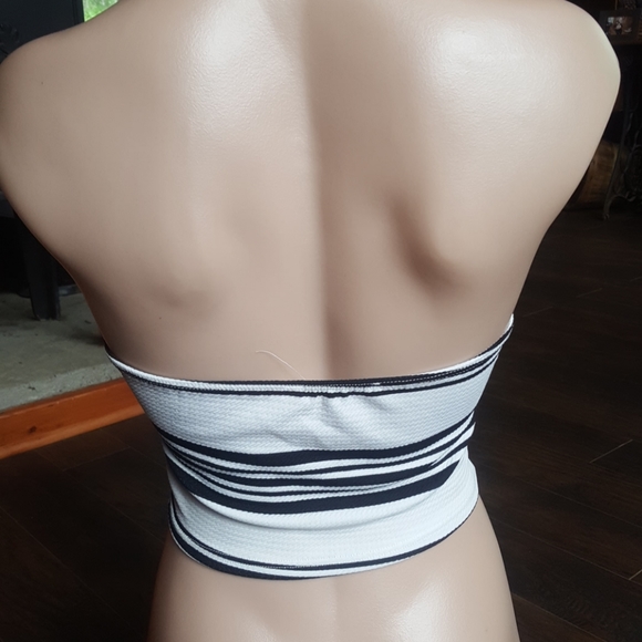 Top - Picture 2 of 2